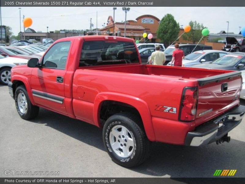 Victory Red / Dark Charcoal 2005 Chevrolet Silverado 1500 Z71 Regular Cab 4x4