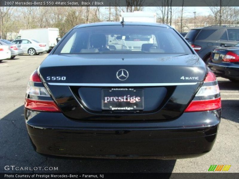 Black / Black 2007 Mercedes-Benz S 550 4Matic Sedan