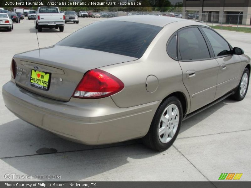 Arizona Beige Metallic / Medium/Dark Pebble Beige 2006 Ford Taurus SE