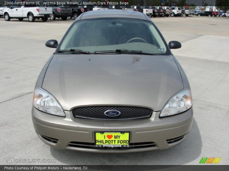 Arizona Beige Metallic / Medium/Dark Pebble Beige 2006 Ford Taurus SE
