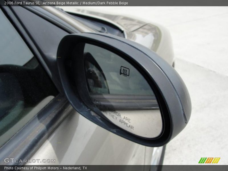 Arizona Beige Metallic / Medium/Dark Pebble Beige 2006 Ford Taurus SE