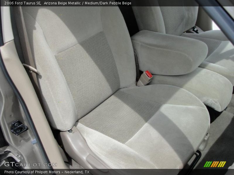 Arizona Beige Metallic / Medium/Dark Pebble Beige 2006 Ford Taurus SE