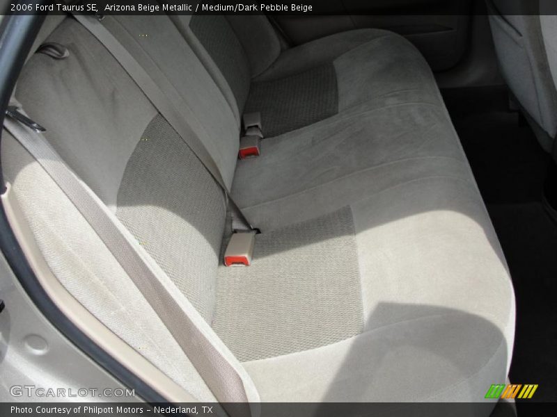 Arizona Beige Metallic / Medium/Dark Pebble Beige 2006 Ford Taurus SE