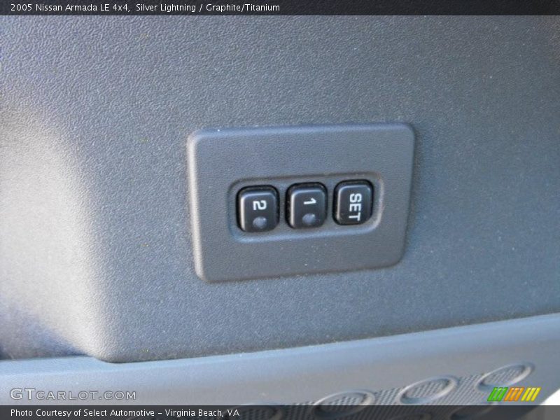 Silver Lightning / Graphite/Titanium 2005 Nissan Armada LE 4x4