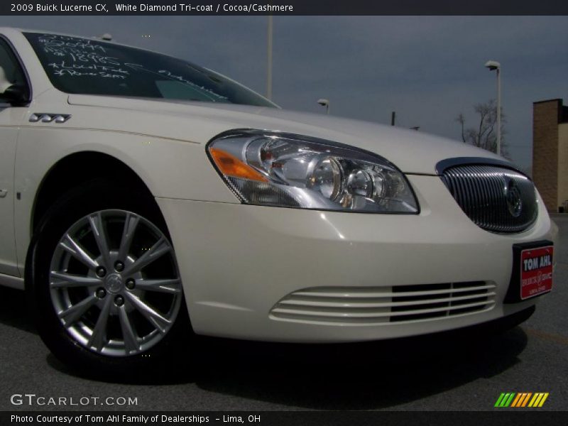 White Diamond Tri-coat / Cocoa/Cashmere 2009 Buick Lucerne CX