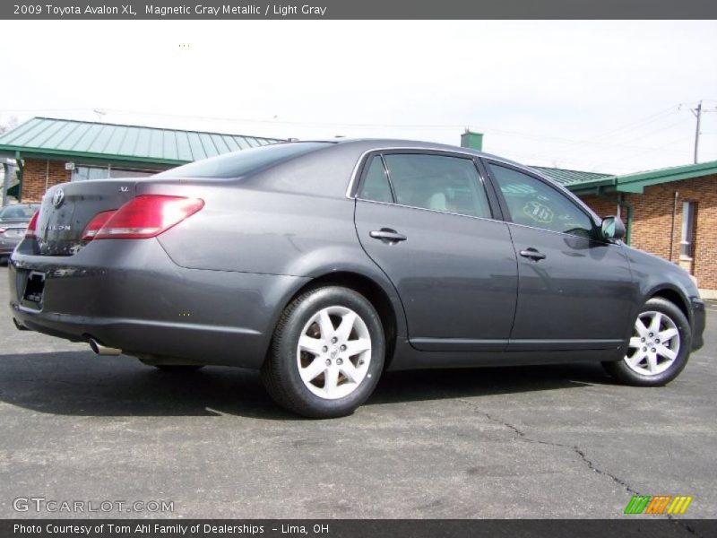 Magnetic Gray Metallic / Light Gray 2009 Toyota Avalon XL