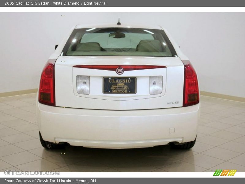 White Diamond / Light Neutral 2005 Cadillac CTS Sedan
