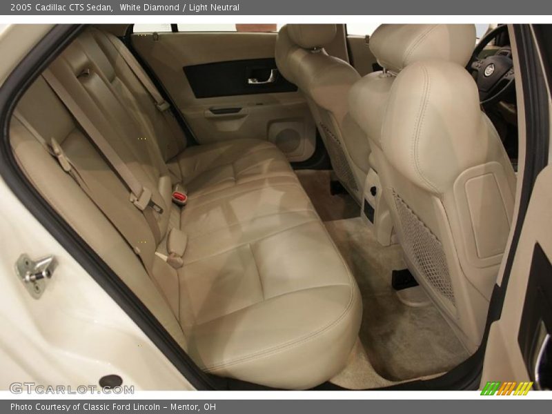 White Diamond / Light Neutral 2005 Cadillac CTS Sedan