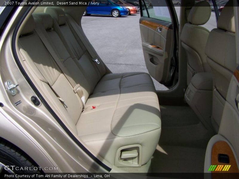 Desert Sand Mica / Ivory 2007 Toyota Avalon Limited