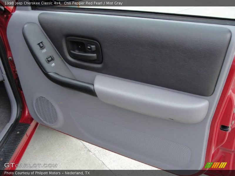 Chili Pepper Red Pearl / Mist Gray 1998 Jeep Cherokee Classic 4x4