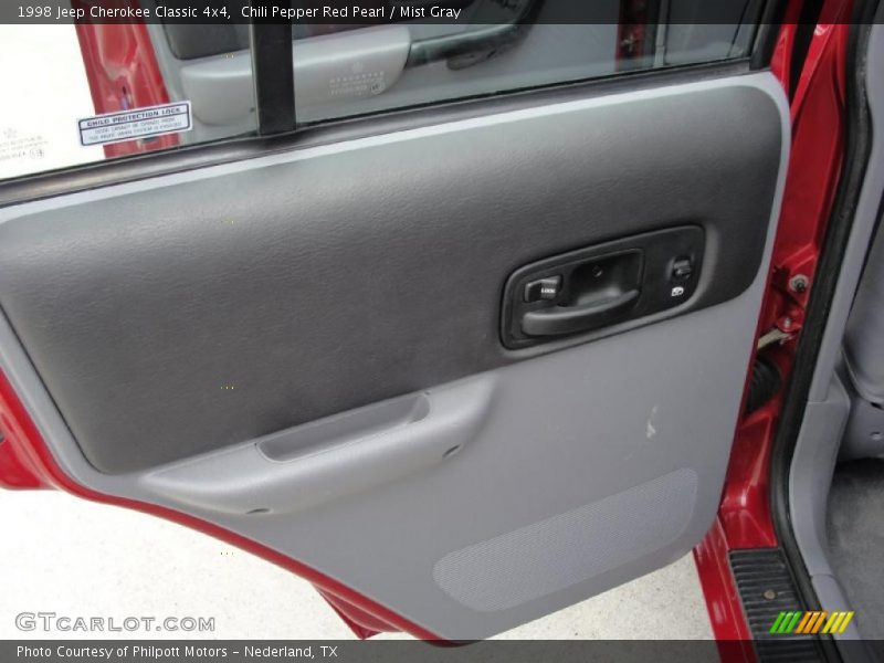 Chili Pepper Red Pearl / Mist Gray 1998 Jeep Cherokee Classic 4x4