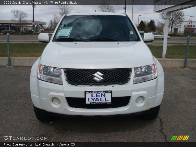 White Pearl / Black 2006 Suzuki Grand Vitara 4x4