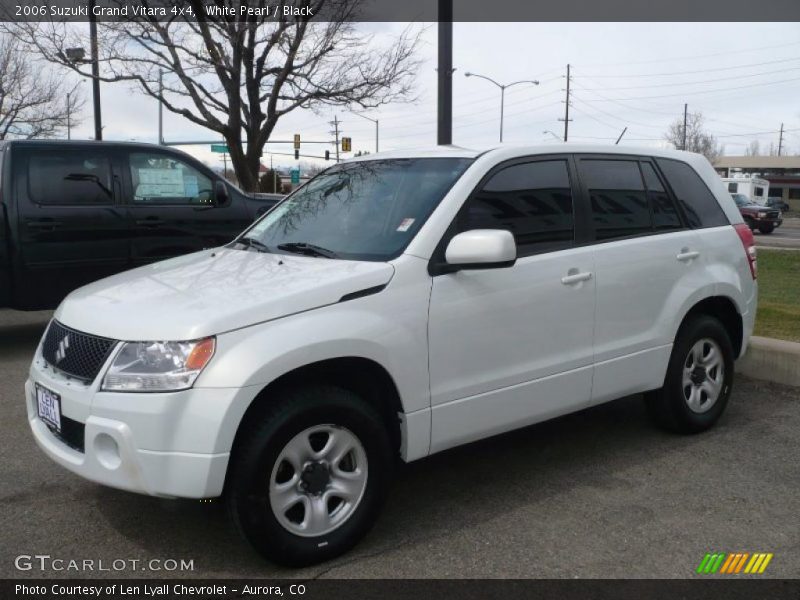 White Pearl / Black 2006 Suzuki Grand Vitara 4x4