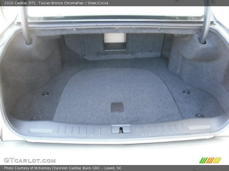 Tuscan Bronze ChromaFlair / Shale/Cocoa 2010 Cadillac DTS