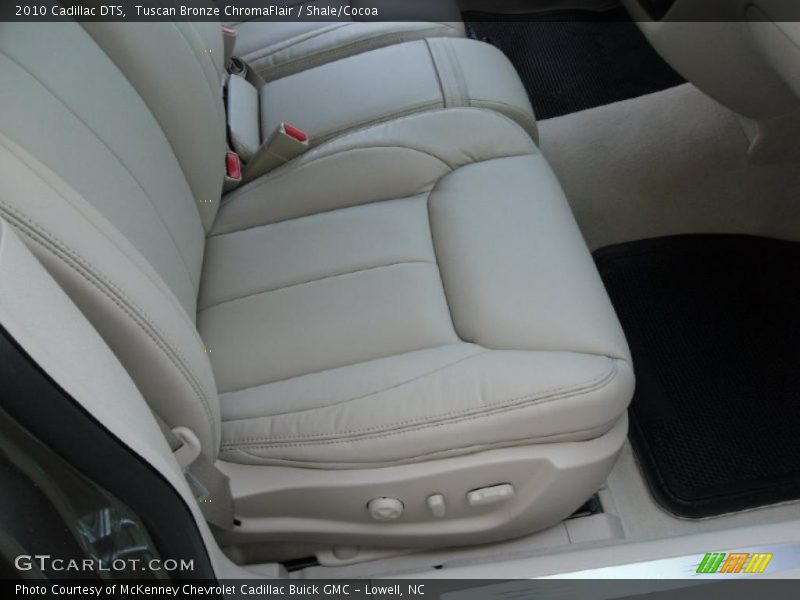 Tuscan Bronze ChromaFlair / Shale/Cocoa 2010 Cadillac DTS
