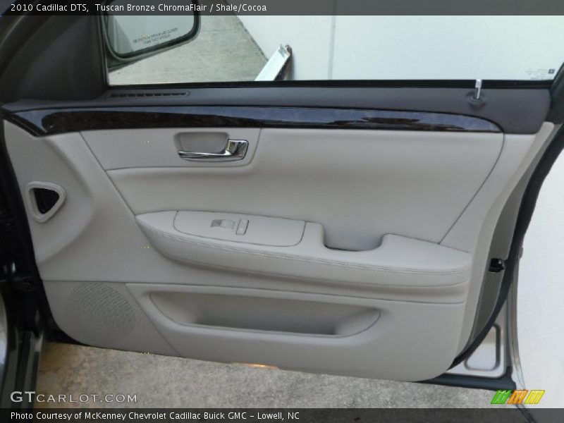 Tuscan Bronze ChromaFlair / Shale/Cocoa 2010 Cadillac DTS