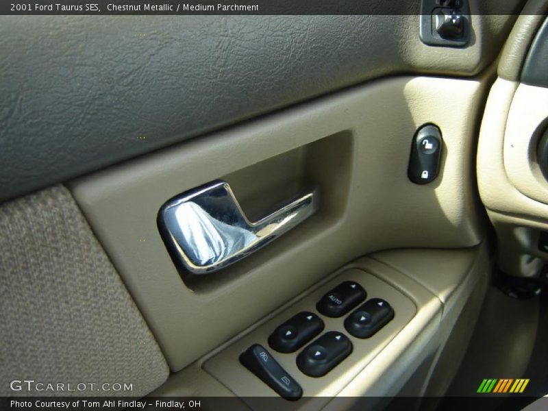 Chestnut Metallic / Medium Parchment 2001 Ford Taurus SES