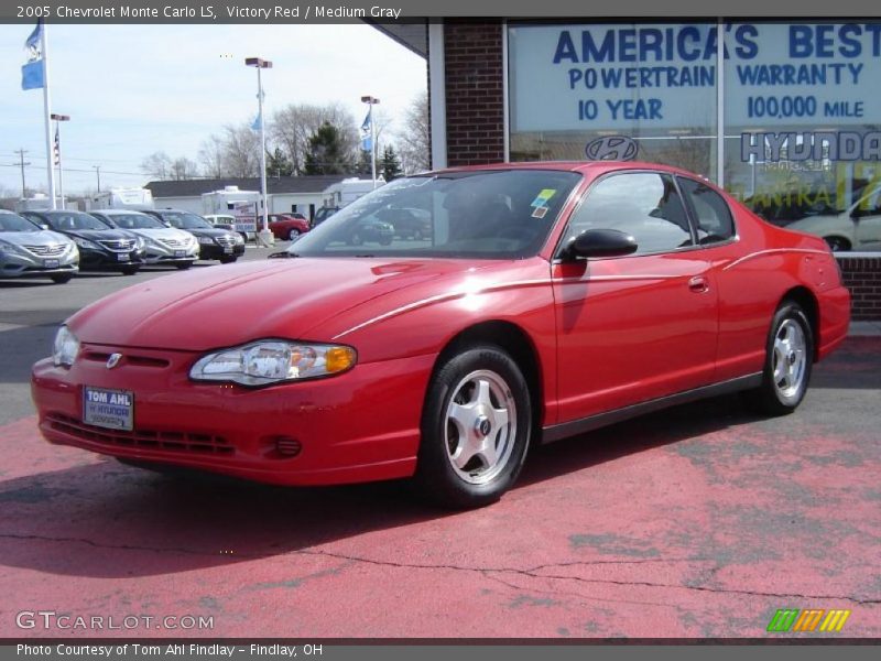 Victory Red / Medium Gray 2005 Chevrolet Monte Carlo LS