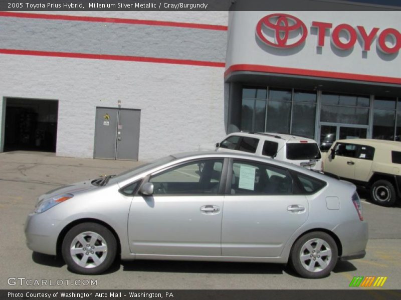 Millenium Silver Metallic / Gray/Burgundy 2005 Toyota Prius Hybrid