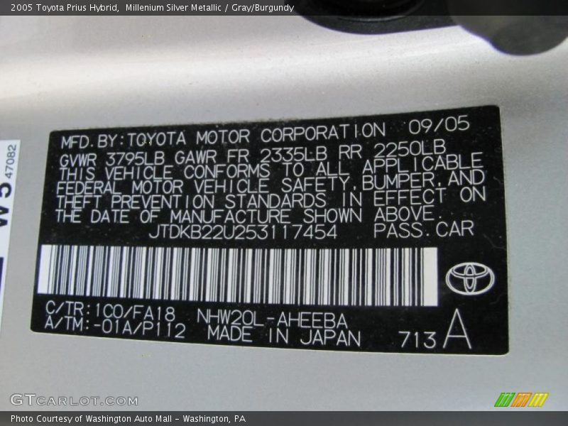 Millenium Silver Metallic / Gray/Burgundy 2005 Toyota Prius Hybrid