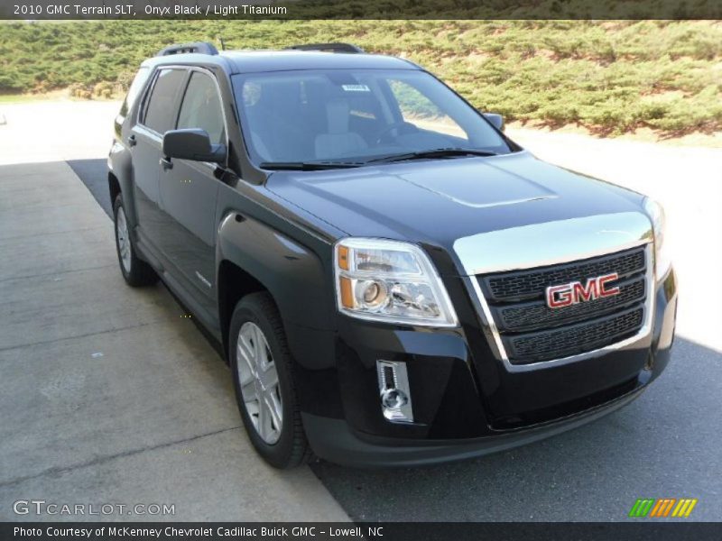 Onyx Black / Light Titanium 2010 GMC Terrain SLT