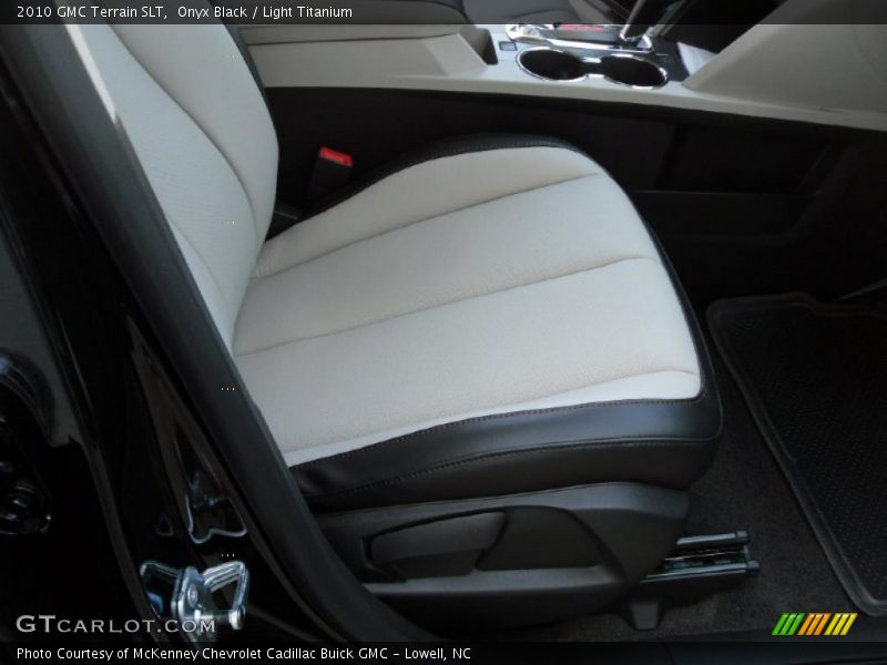 Onyx Black / Light Titanium 2010 GMC Terrain SLT