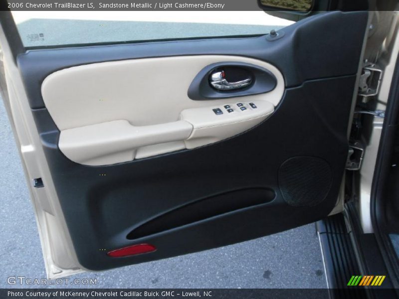 Sandstone Metallic / Light Cashmere/Ebony 2006 Chevrolet TrailBlazer LS