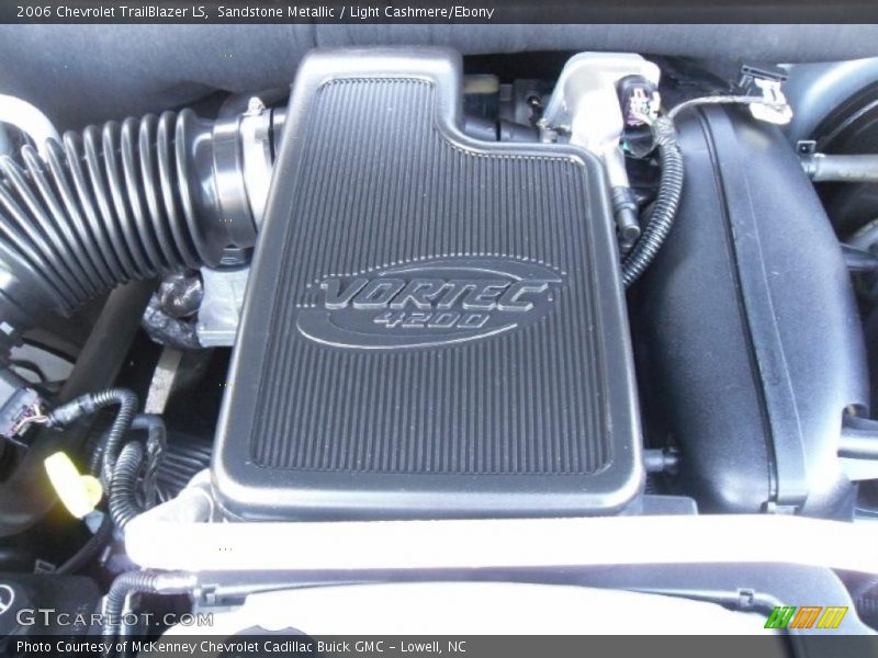 Sandstone Metallic / Light Cashmere/Ebony 2006 Chevrolet TrailBlazer LS
