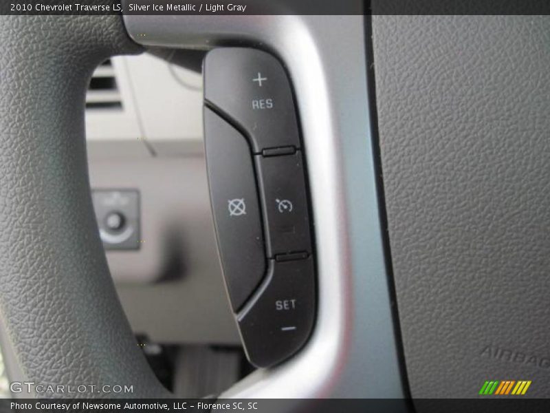 Silver Ice Metallic / Light Gray 2010 Chevrolet Traverse LS