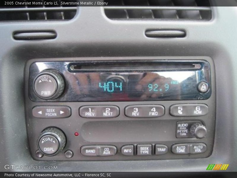 Silverstone Metallic / Ebony 2005 Chevrolet Monte Carlo LS