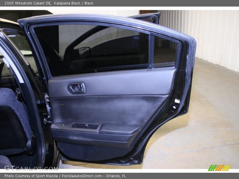 Kalapana Black / Black 2005 Mitsubishi Galant DE