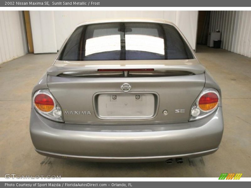 Sunlit Sand Metallic / Frost 2002 Nissan Maxima SE