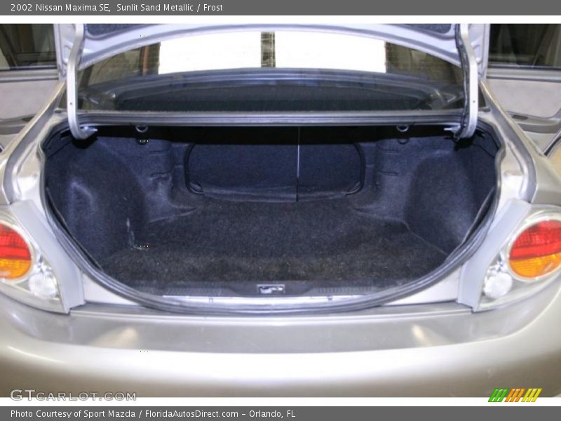 Sunlit Sand Metallic / Frost 2002 Nissan Maxima SE