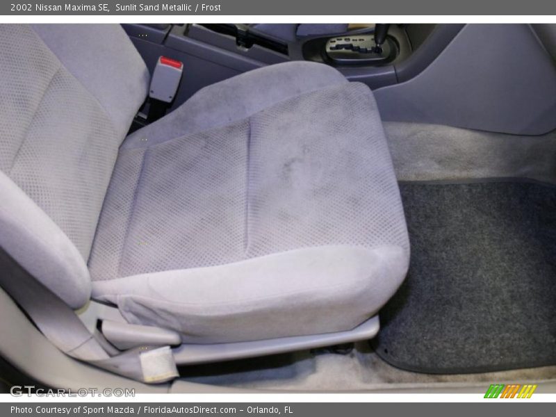 Sunlit Sand Metallic / Frost 2002 Nissan Maxima SE