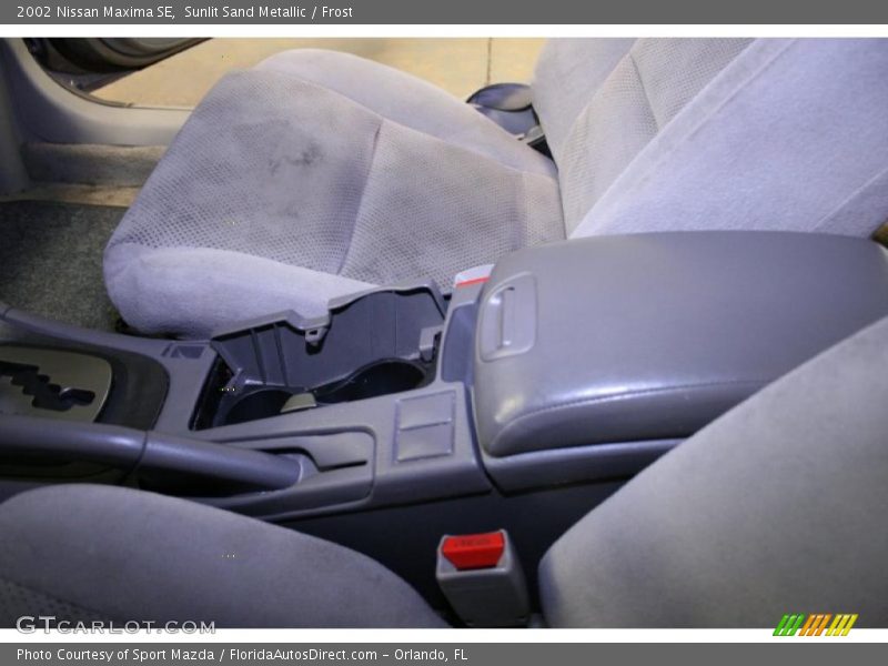 Sunlit Sand Metallic / Frost 2002 Nissan Maxima SE