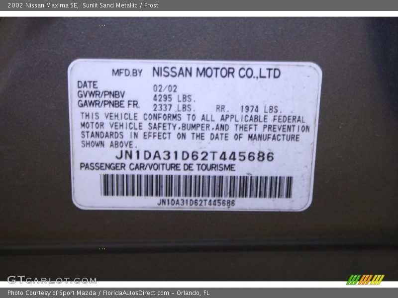 Sunlit Sand Metallic / Frost 2002 Nissan Maxima SE
