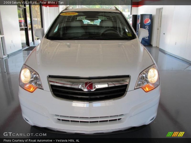 Polar White / Tan 2009 Saturn VUE XR V6