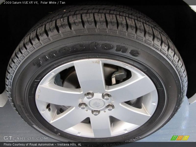 Polar White / Tan 2009 Saturn VUE XR V6