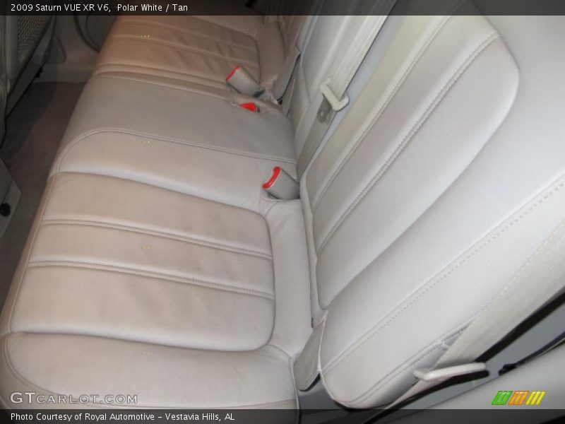 Polar White / Tan 2009 Saturn VUE XR V6
