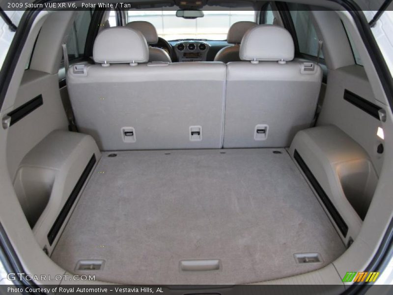 Polar White / Tan 2009 Saturn VUE XR V6