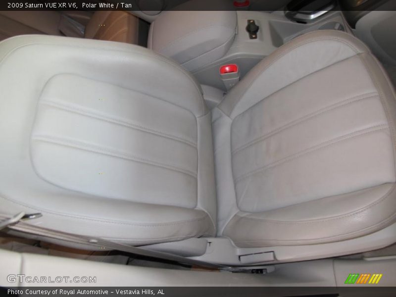 Polar White / Tan 2009 Saturn VUE XR V6