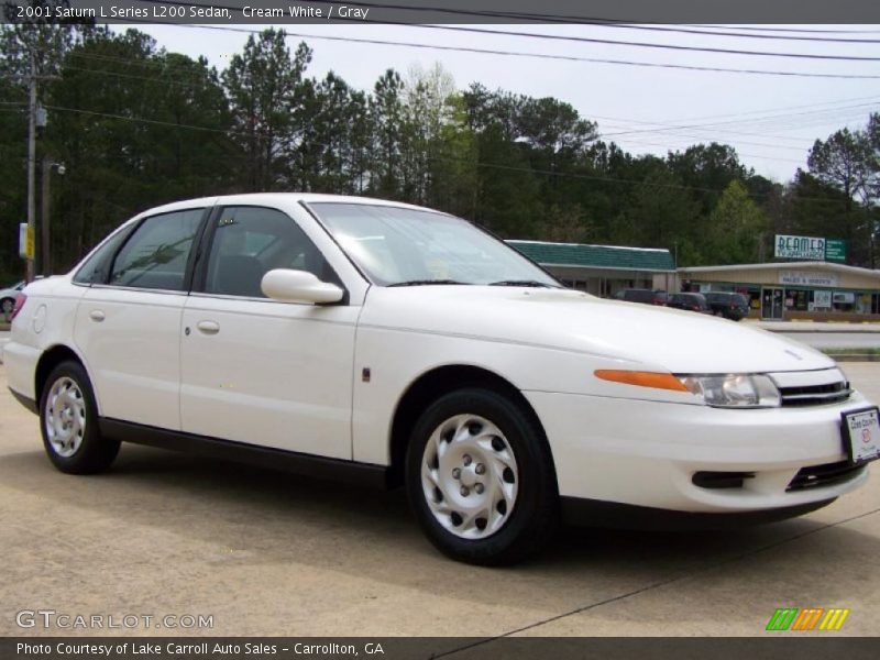 Cream White / Gray 2001 Saturn L Series L200 Sedan