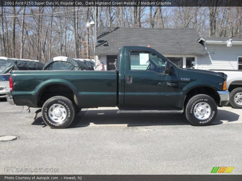 Dark Highland Green Metallic / Medium Graphite 2001 Ford F250 Super Duty XL Regular Cab