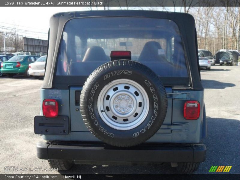Gunmetal Pearlcoat / Black 1999 Jeep Wrangler SE 4x4