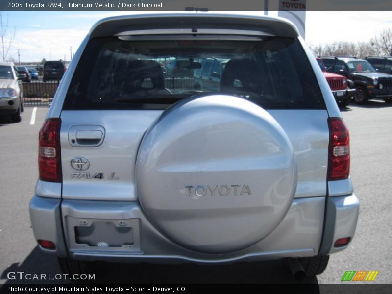 Titanium Metallic / Dark Charcoal 2005 Toyota RAV4