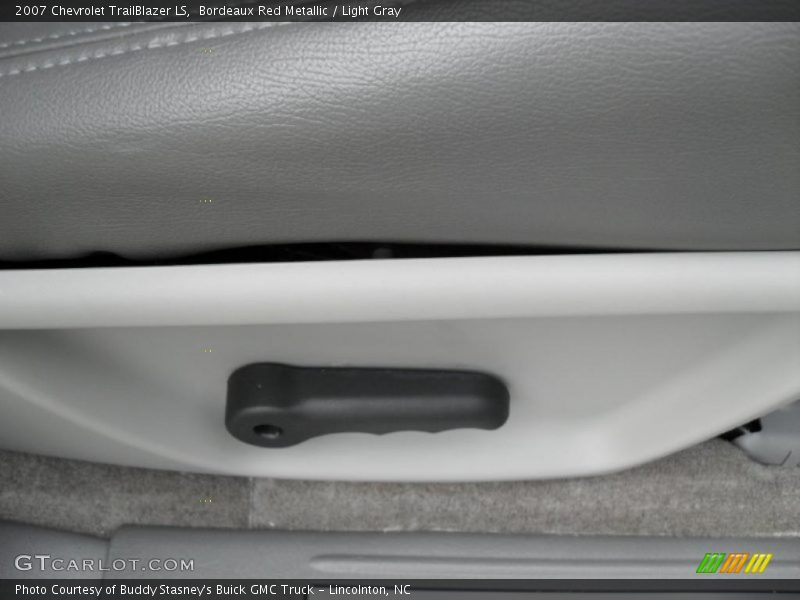 Bordeaux Red Metallic / Light Gray 2007 Chevrolet TrailBlazer LS