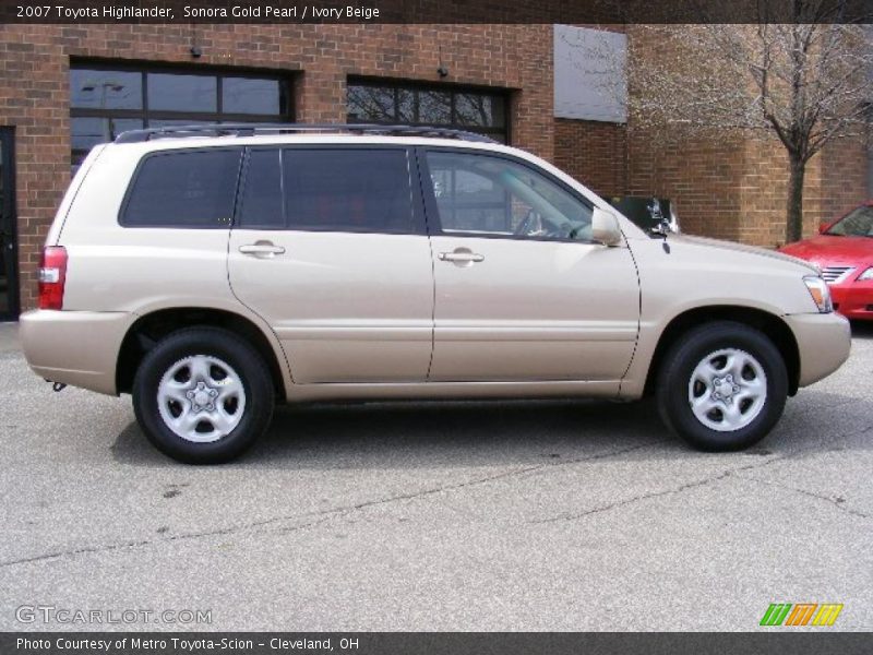 Sonora Gold Pearl / Ivory Beige 2007 Toyota Highlander