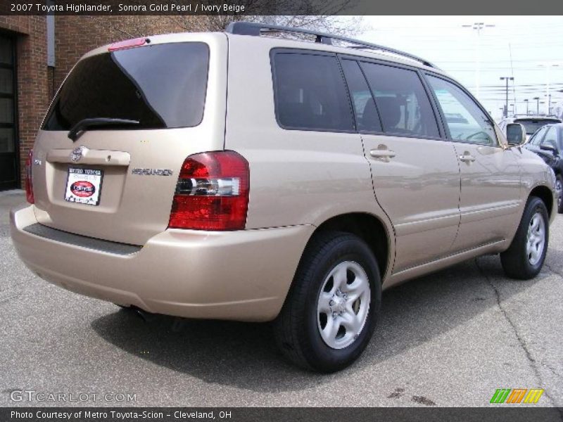 Sonora Gold Pearl / Ivory Beige 2007 Toyota Highlander