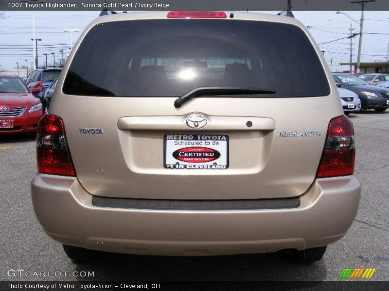 Sonora Gold Pearl / Ivory Beige 2007 Toyota Highlander