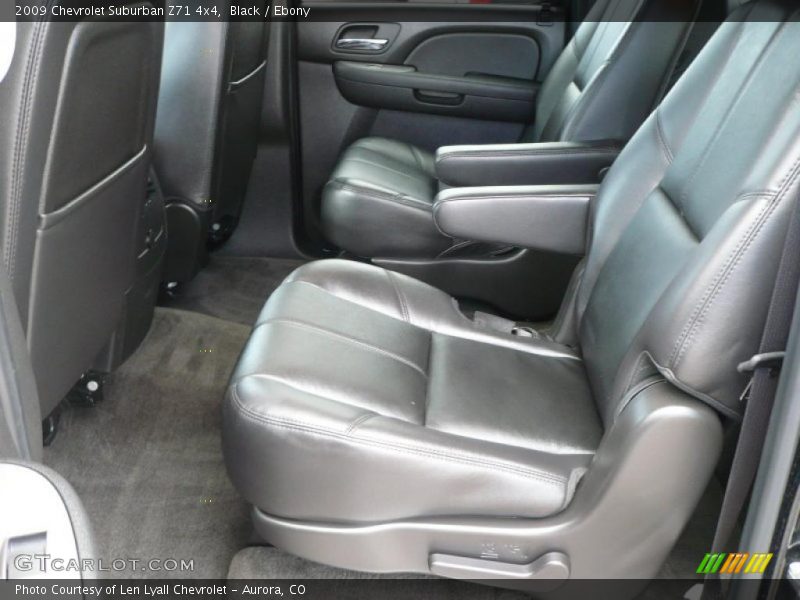 Black / Ebony 2009 Chevrolet Suburban Z71 4x4